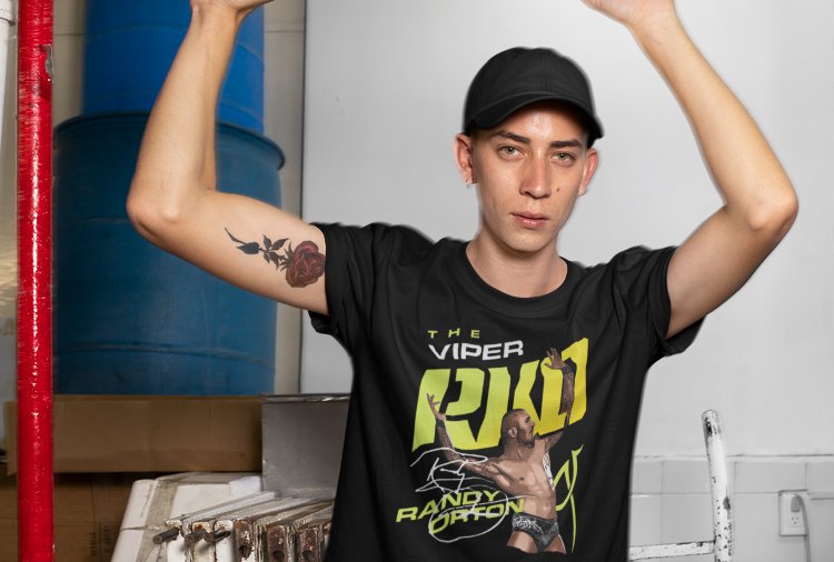 Load image into Gallery viewer, Randy Orton Viper RKO Pose Black T-shirt by EWS | Extreme Wrestling Shirts