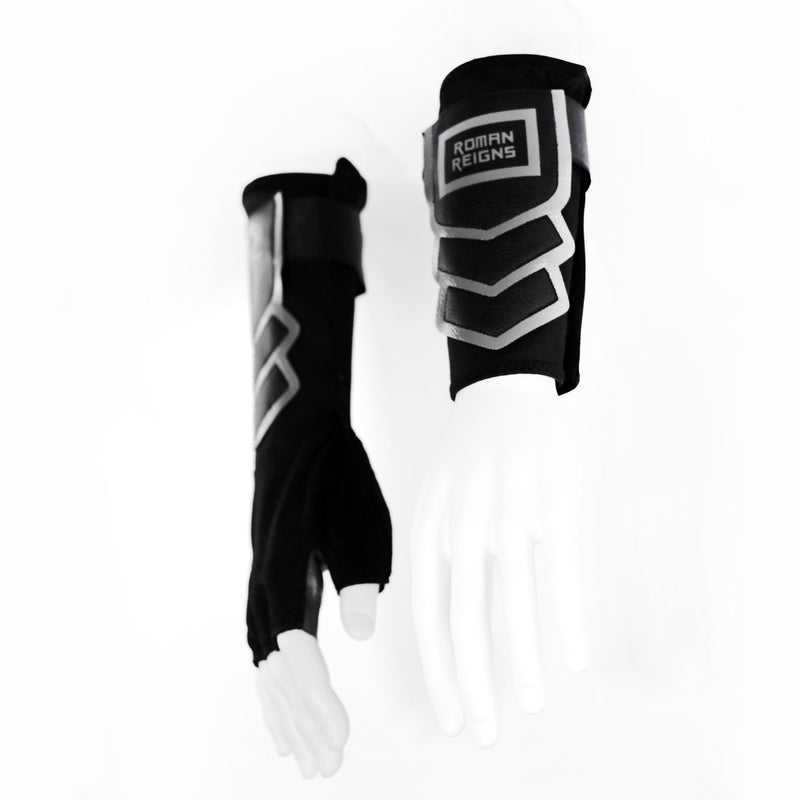 Load image into Gallery viewer, Roman Reigns Logo WWE Punch Glove Set
