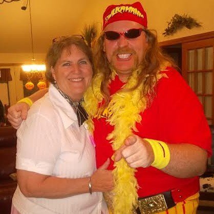Load image into Gallery viewer, Hulk Hogan Hulkamania Red T-shirt Bandana Beard Boa Glasses Costume
